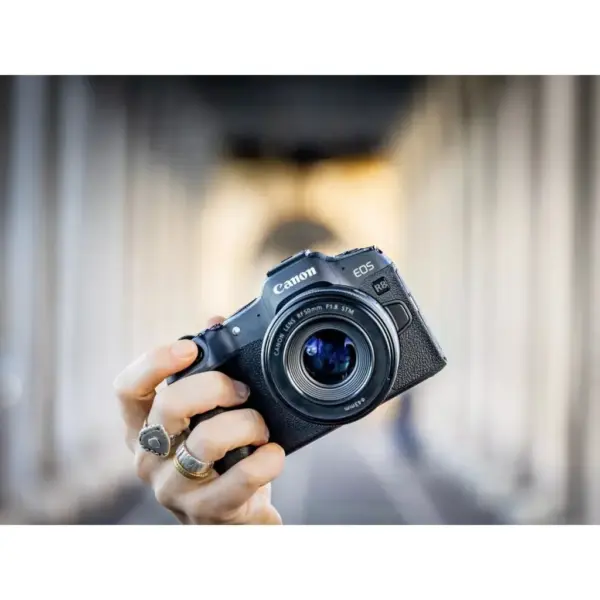 Цифровий фотоапарат Canon EOS R8 body (5803C019) Цифровий фотоапарат Canon EOS R8 body (5803C019)