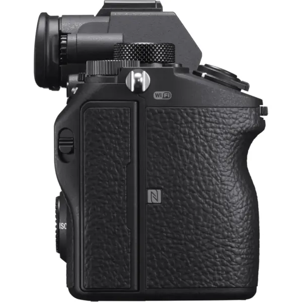 Цифровий фотоапарат Sony Alpha 7M3 28-70mm II Kit Black (ILCE7M3MB.CEC) Цифровий фотоапарат Sony Alpha 7M3 28-70mm II Kit Black (ILCE7M3MB.CEC)