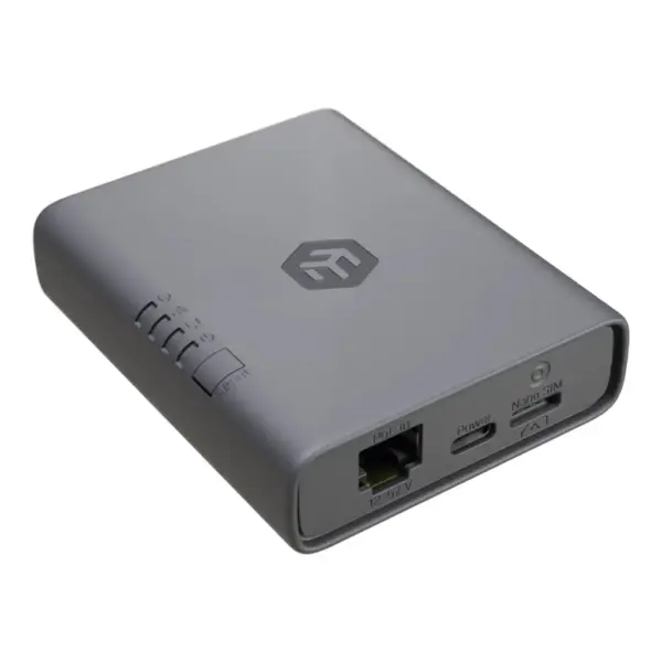 Маршрутизатор Mikrotik EC25-EU&KNe