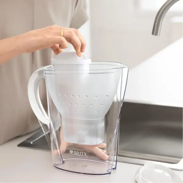 Фільтр-глечик Brita Marella Memo MXPro 2.4л (1.4л води) з фільтр-картриджем 3шт, білий (1061242) Фільтр-глечик Brita Marella Memo MXPro 2.4л (1.4л води) з фільтр-картриджем 3шт, білий (1061242)